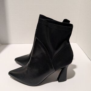 H by Halston Iza Teo Toned Black Heeled Size 8 Boots with Sculptural Heel